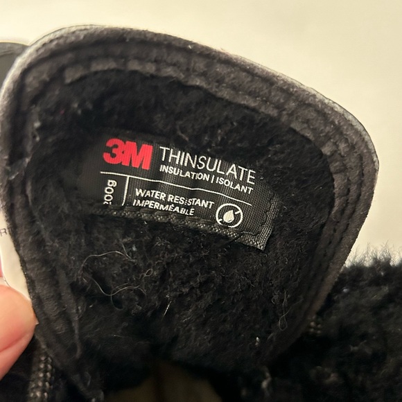 Boy’s Ugg Black Butte Rubber Suede Water resistance Snow Winter Boots size 12 - Picture 13 of 14